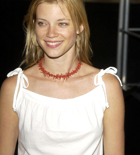 Image 2095084 from Amy Smart