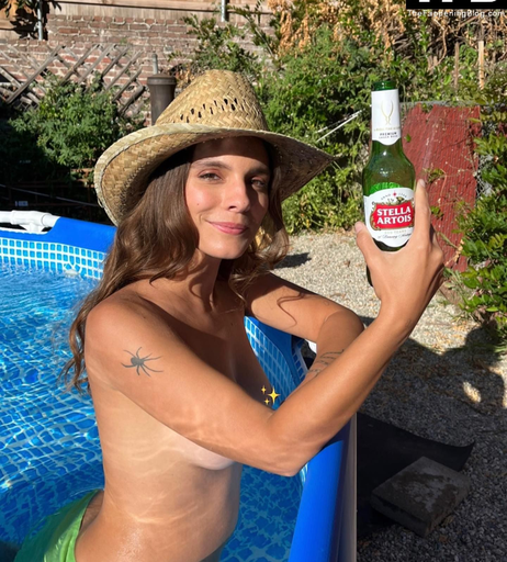 Image 2096802 from Caitlin Stasey