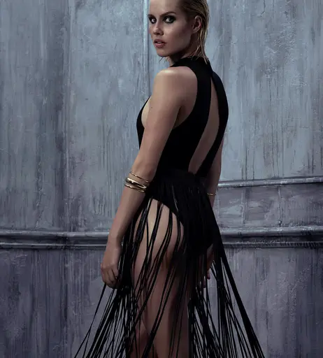 Image 2096416 from Claire Holt