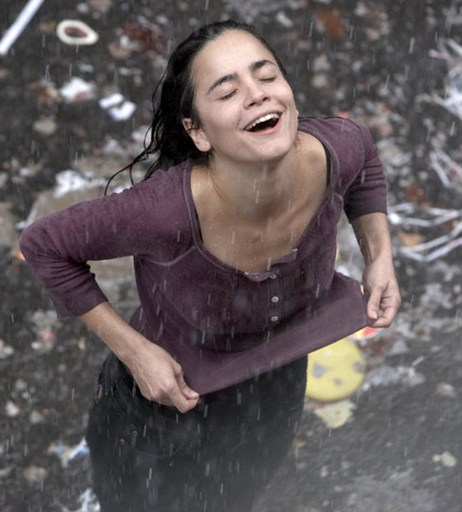 Image 2099580 from Alice Braga