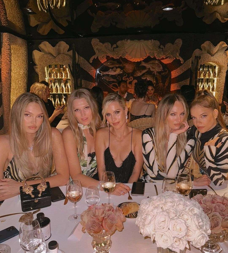 Image 2098088 from Claire Holt