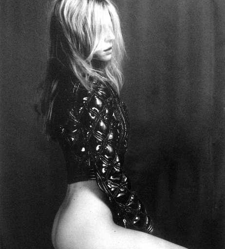 Image 2098229 from Clémence Poésy