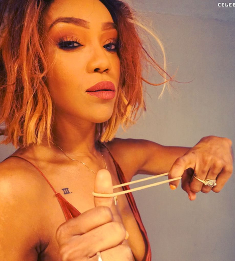 Image 2084077 from Alicia Fox
