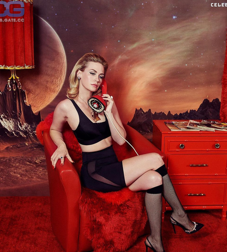 Image 2083528 from January Jones