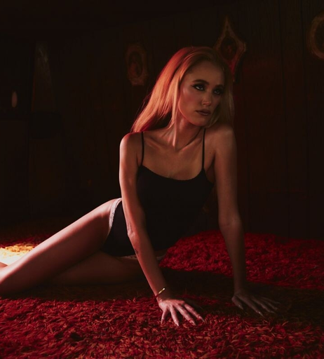 Image 2083163 from Maika Monroe