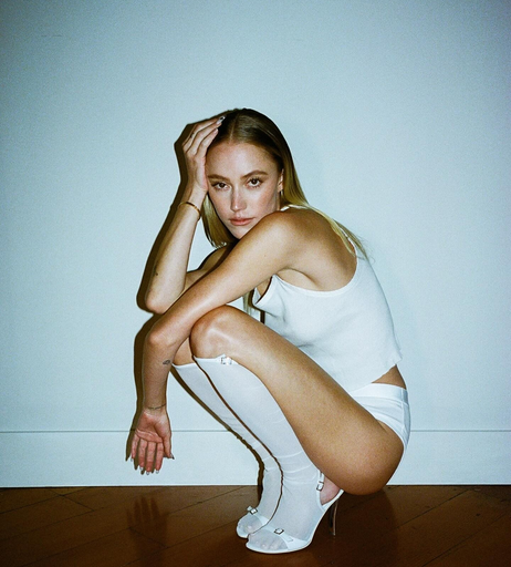 Image 2083008 from Maika Monroe
