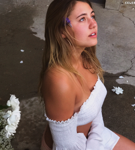 Image 2080392 from Lia Marie Johnson