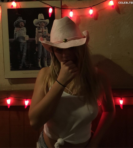 Image 2080228 from Lia Marie Johnson