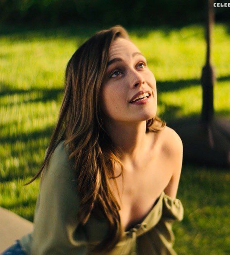 Image 2076904 from Victoria Pedretti