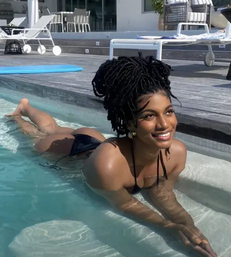 Image 2077890 from Taylor Rooks