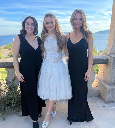 Image 2074714 from Hunter King