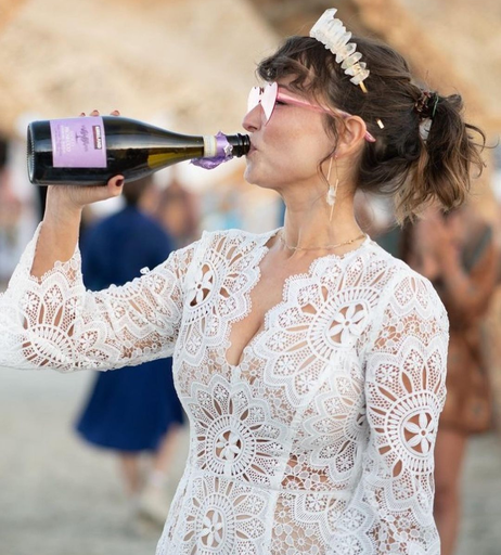 Image 2072265 from Milana Vayntrub