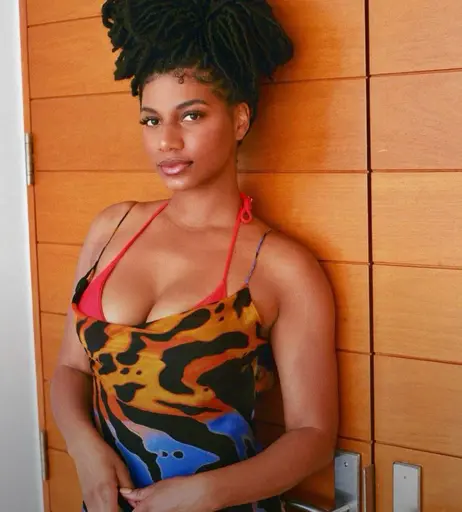 Image 2078833 from Taylor Rooks