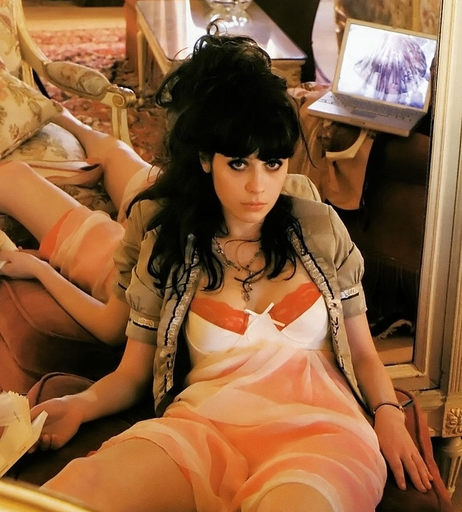 Image 2069995 from Zooey Deschanel