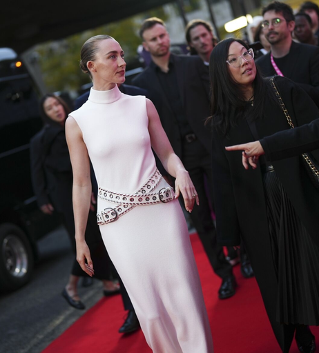 Image 2000579 from Saoirse Ronan