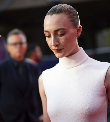 Image 2000650 from Saoirse Ronan