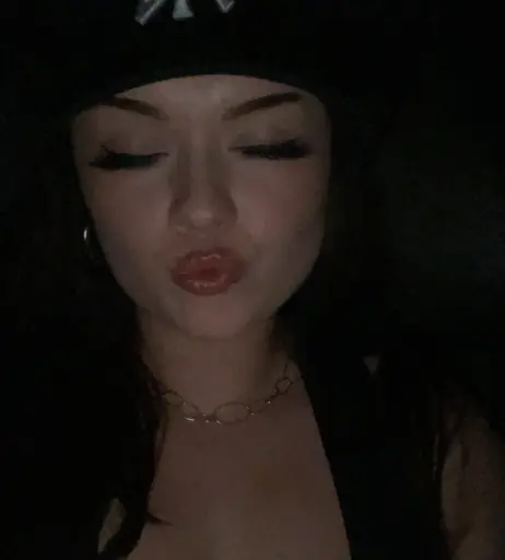 Image 11946952 from Whatsername1.0 - Millie Graham