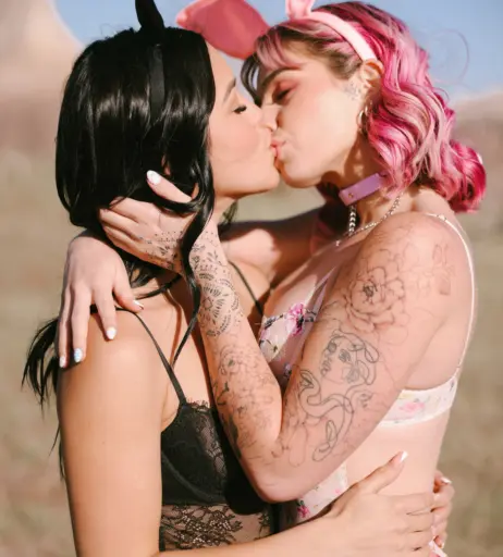 Image 11999628 from Lems7 - Emily Oram