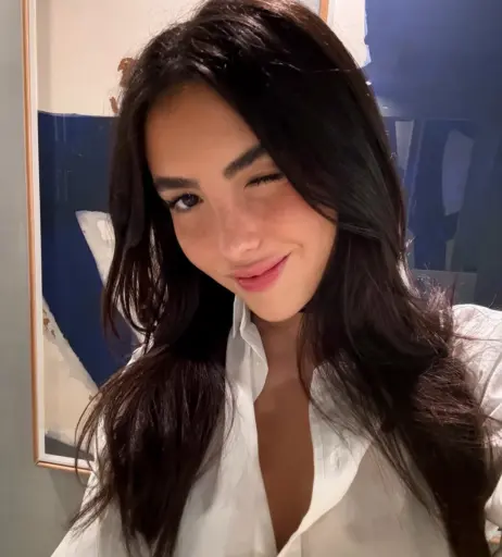 Image 11603856 from Andrea Botez (leaks = ban)