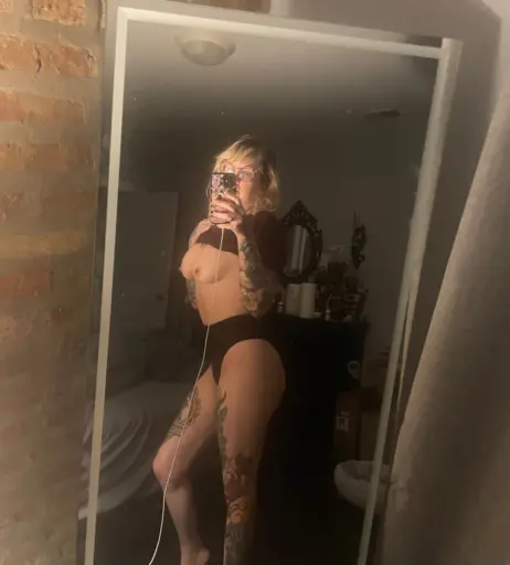 Image 11558416 from PushingUpRoses