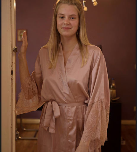 Image 1268160 from Jolien