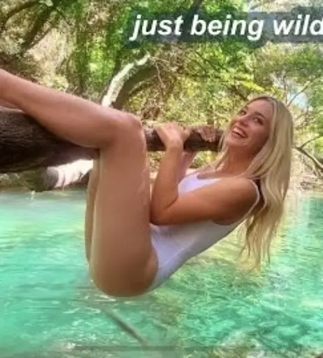 Image 12304351 from Ame in a van