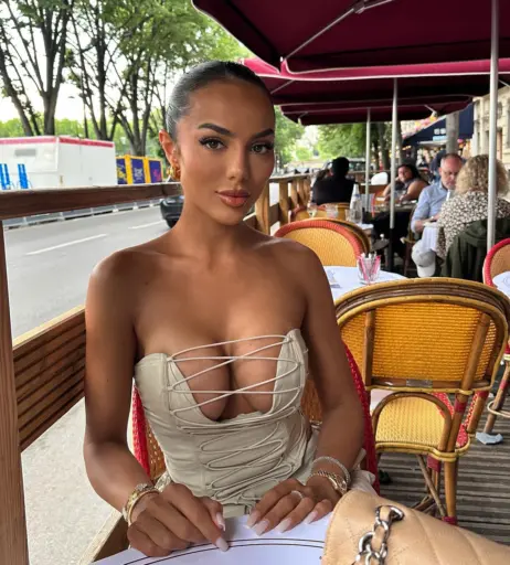 Image 12302093 from Arianna Ajtar