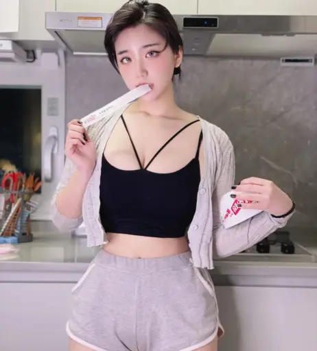 Image 12134539 from E_Chi_h