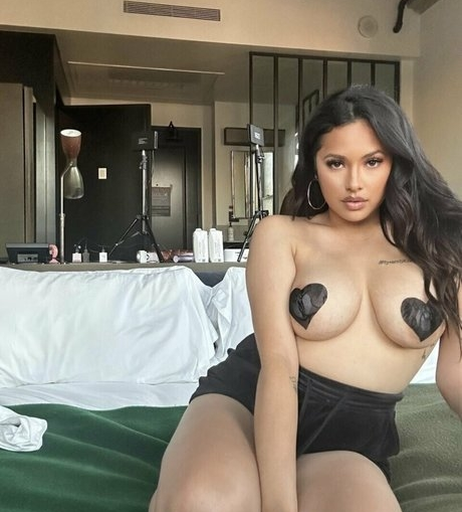 Image 187346 from Jasmine Villegas