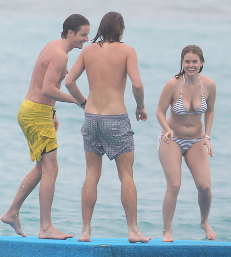 Image 1997945 from Alice Eve