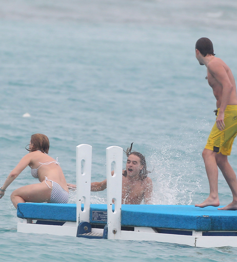 Image 1998068 from Alice Eve