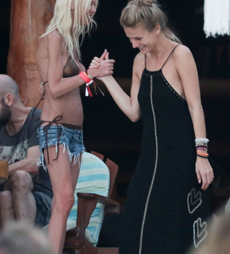 Image 1955533 from Tara Reid