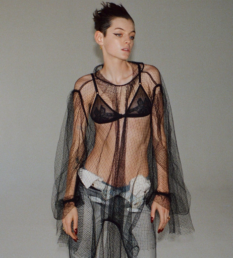 Image 1950781 from Emma Corrin