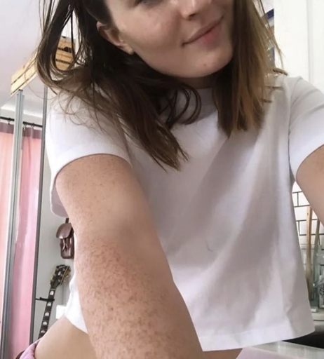 Image 1931319 from Kaitlyn Dever