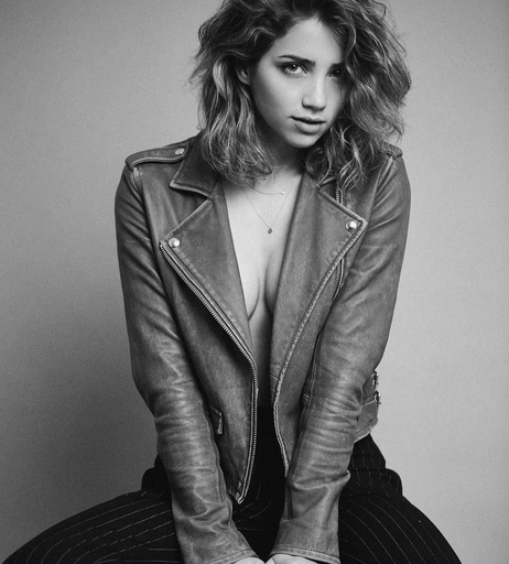 Image 1939882 from Emily Rudd