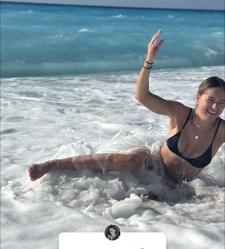 Image 1596773 from Melaniehfl