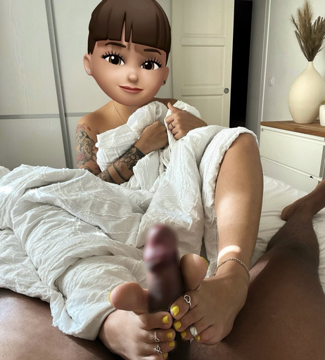 Image 1562903 from Marie French Feetgirl