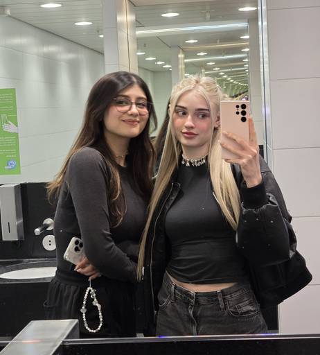 Image 1683768 from Mahluna