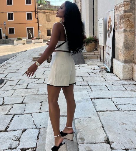 Image 1649428 from Maryhakiki