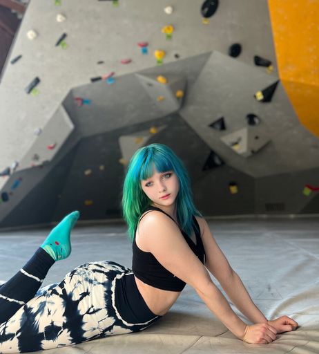 Image 1636099 from Lei from Id0lls
