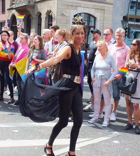 Image 1636036 from Candids