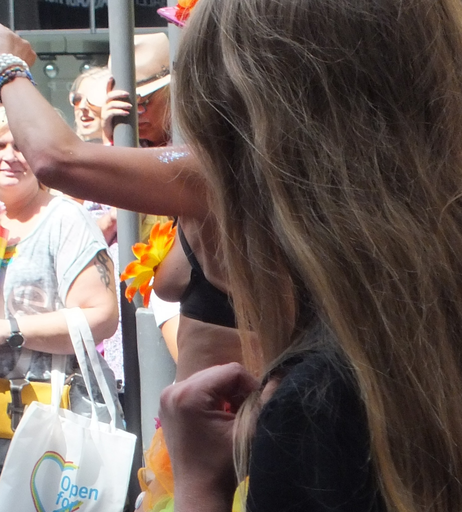 Image 1633220 from Candids