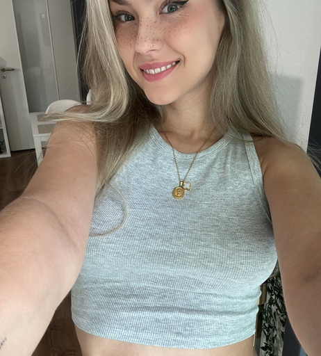 Image 1618309 from Maxiliecuy