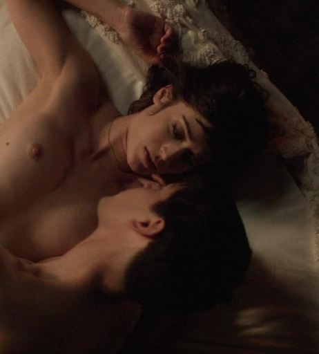 Image 1774562 from Lizzy Caplan
