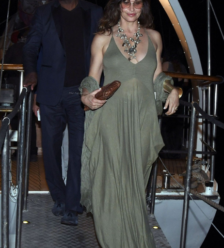 Image 1771926 from Gina Gershon