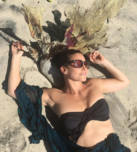 Image 1772430 from Gina Gershon