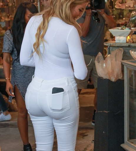 Image 1772395 from Khloé Kardashian