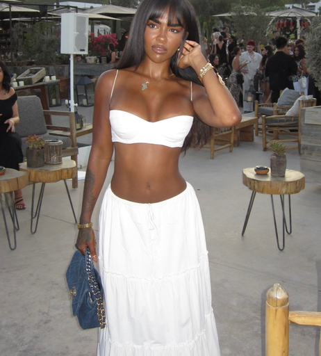 Image 1767990 from Alicia Awa