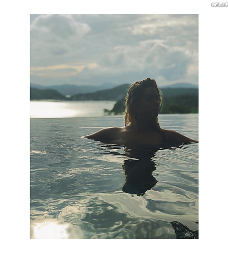 Image 1763155 from Sasha Pieterse