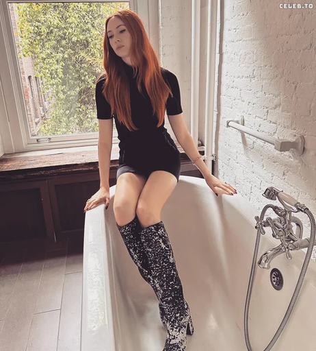 Image 1752436 from Karen Gillan
